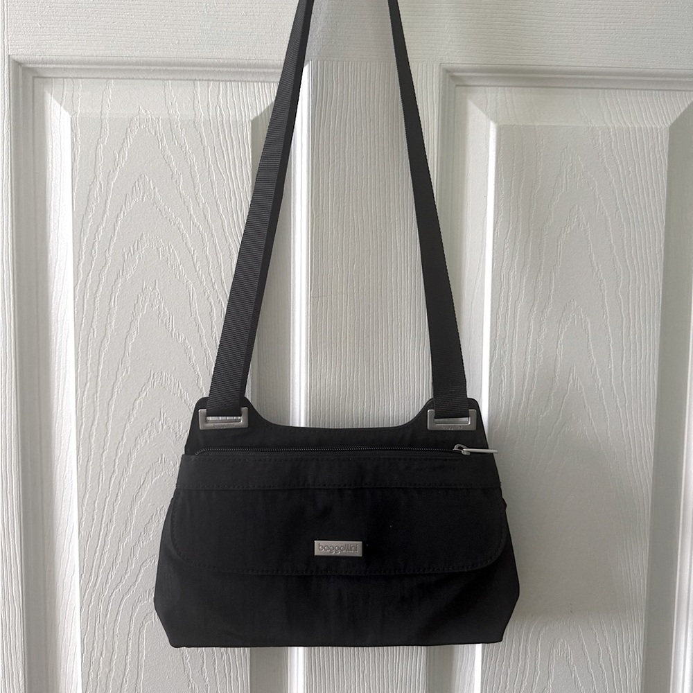 Baggallini Black Crossbody Bag with Lightweight Nylon and Silver Hardware